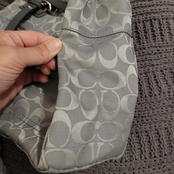 EUC- Grey Coach Large tote purse. Like New condition. - Picture 15 of 16